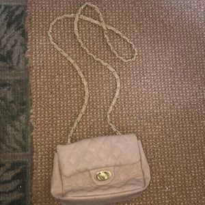 Nude Crossbody with gold chain